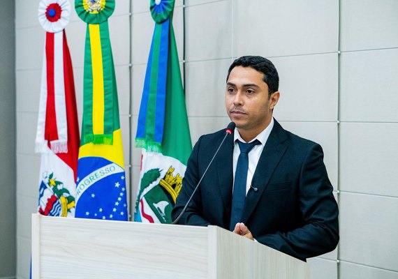 David Empregos denuncia falta de ambulância para regulação e descaso nas UPAs
