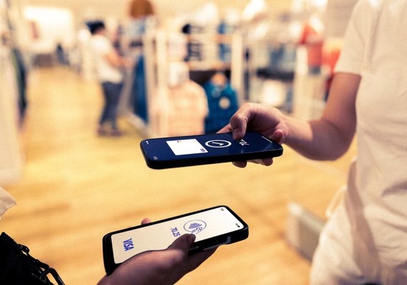 Sete em cada dez transações no Brasil são por aproximação