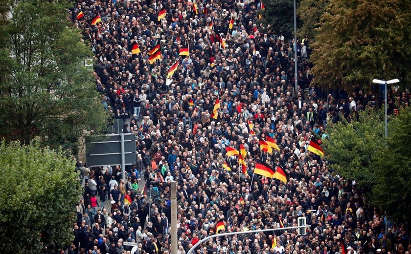 Protesto contra estrangeiros em cidade alemã termina com 18 feridos
