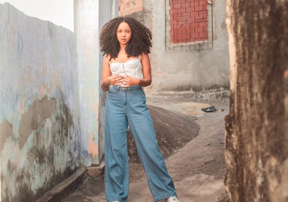 Blenda Santos apresenta performance poética no Sesc Poço