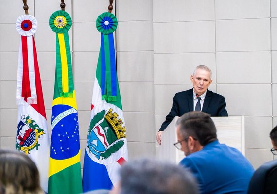 Pastor João Luiz é empossado vereador e destaca legado político em Maceió
