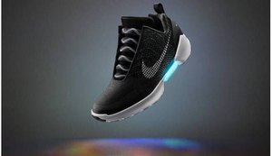 Nike promete novo tênis que se amarra sozinho
