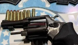 Homem é detido após atirar aleatoriamente em rua de Porto Real do Colégio