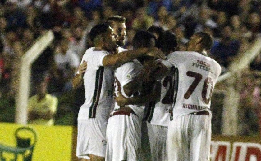 Fluminense leva susto, mas vence o Sinop e avança na Copa do Brasil