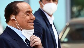 Silvio Berlusconi deixa hospital após batalha contra Covid-19