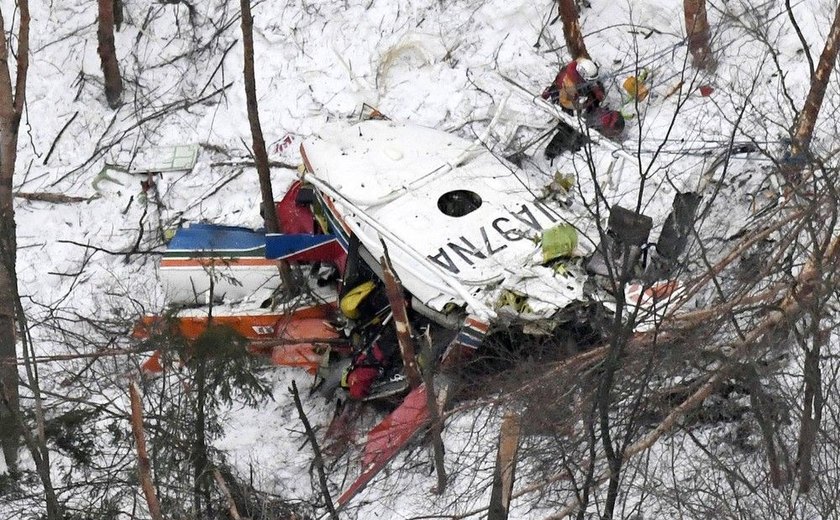 Queda de helicóptero deixa nove mortos no fim de semana no Japão