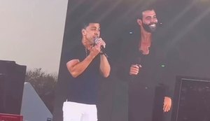 Zezé Di Camargo é criticado após cantar bêbado em show de Gusttavo Lima