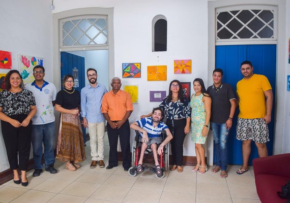 Exposição destaca o protagonismo e talento dos alunos com deficiência da rede estadual