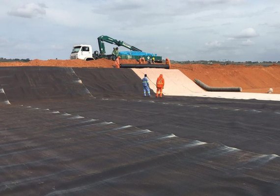 Central de Tratamento de Resíduos do Agreste recebe manta de impermeabilização