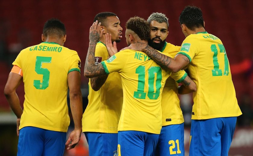 Brasil vence marcação do Equador e dispara na ponta das Eliminatórias