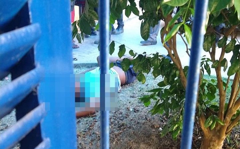 Homem é morto e outro fica ferido em frente a escola no bairro São Jorge