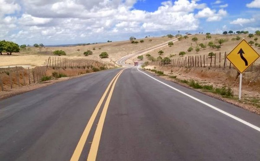 Governo de Alagoas inaugura trecho de rodovia que liga Olho d’Água Grande à BR-101