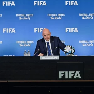 Fifa cria novo Mundial de Clubes para 2025 e define quantidade de vagas por  continente - FogãoNET