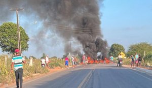 Mineradora não faz acordo e moradores voltam a protestar contra explosões