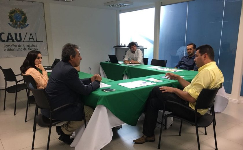 Presidente do CAU/AL se reúne com secretário de planeamento para parcerias em Marechal