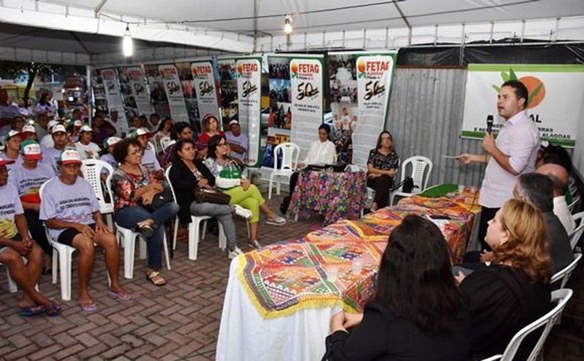 Governador defende união no combate à violência contra a mulher em Alagoas