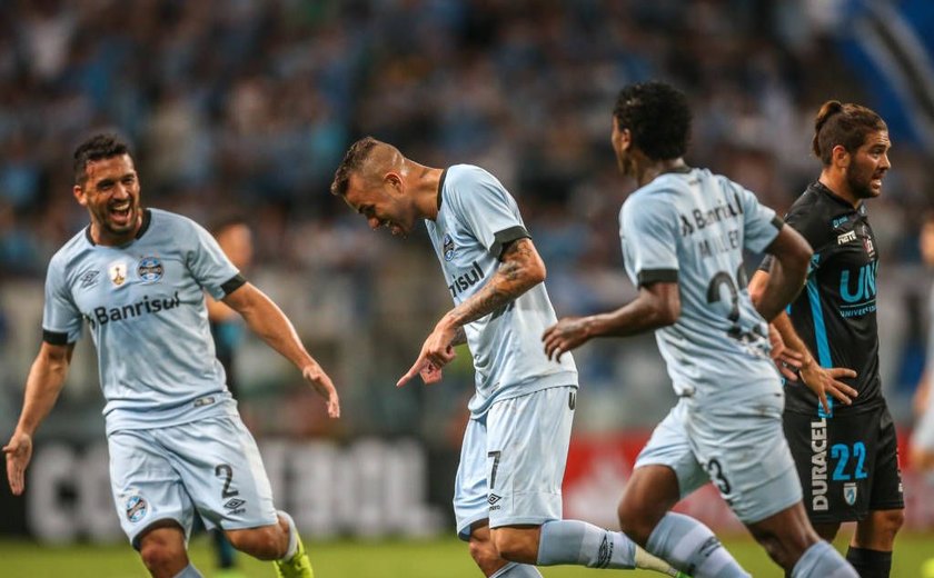 Grêmio vacila no segundo tempo, mas vence o Deportes Iquique