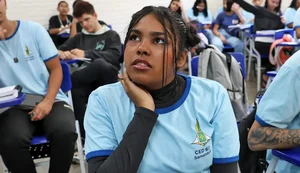 Pé-de-Meia: nascidos em novembro e dezembro recebem parcela de R$ 200
