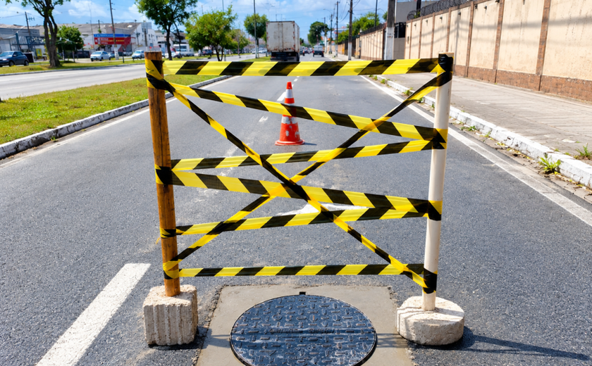 Operação Tapa-Bueiro recupera trecho da Avenida Durval de Góes Monteiro