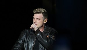 Nick, dos Backstreet Boys, vai a júri por suspeita de estupro