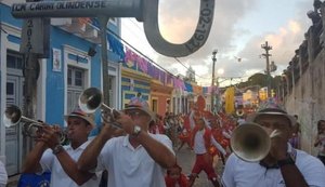 Abertura do carnaval em Olinda tem cortejo de agremiações mais antigas da cidade