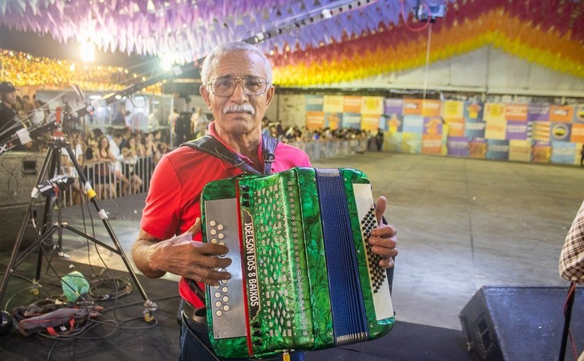 Joelson dos Oito Baixos leva o forró pé-de-serra ao Giro das Tradições nesta terça-feira (22)