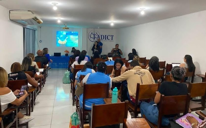 Faculdade promove recepção aos estudantes de Pedagogia com debate sobre os desafios e o futuro da profissão