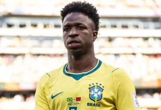 Vini Jr. é acusado de manipular pênalti para evitar prejuízo milionário às bets