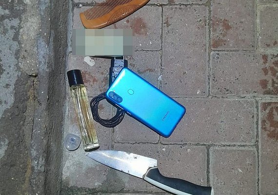 Ronda no Bairro: homens são detidos após brigarem por conta de um celular em banheiro na Jatiúca