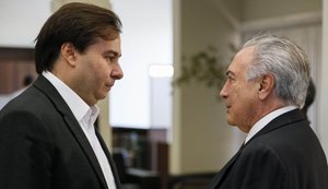 Maia pede que STF decida sobre questão de impeachment de Temer