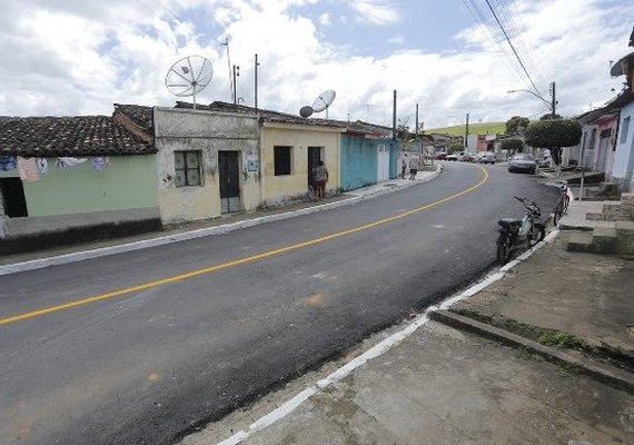 Atalaia recebe vias asfaltadas e Força Tarefa de Segurança Pública