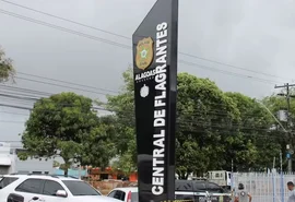 Homem é autuado por desacato durante abordagem policial no Barro Duro