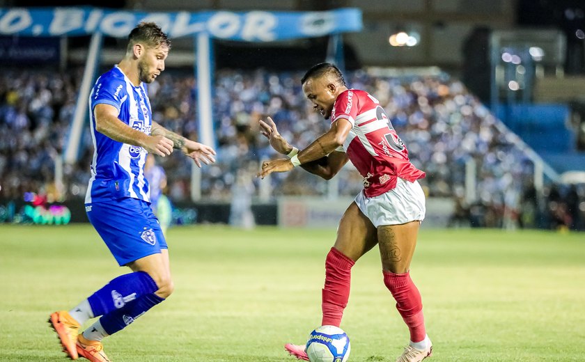 CRB e Paysandu fazem jogo contra o rebaixamento