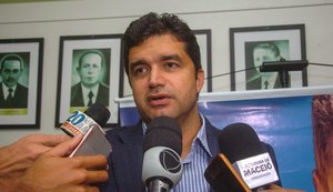 Rui deve mudar secretarias no próximo ano