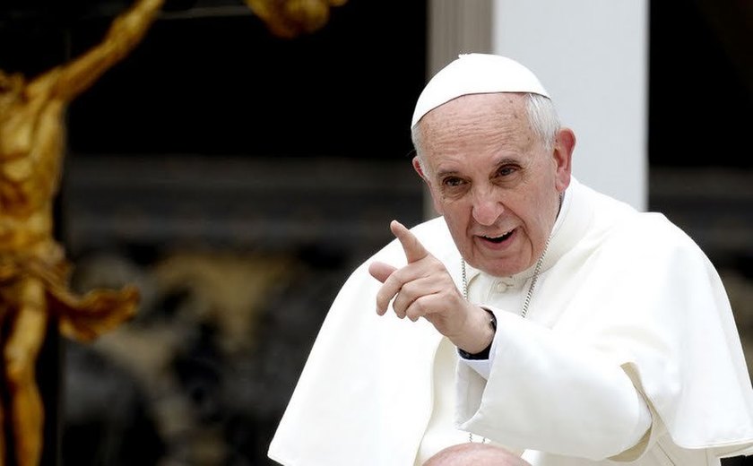 Papa Francisco nomeia 17 novos cardeais e pede união