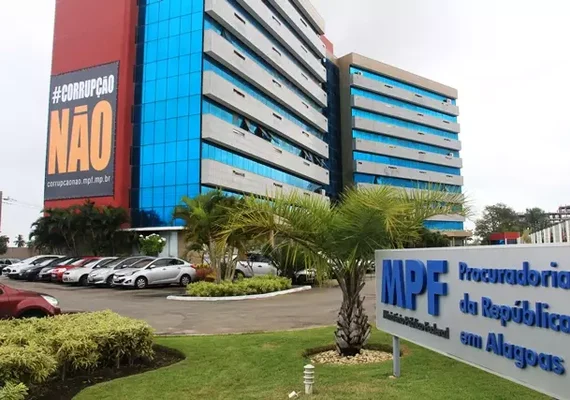 MPF obtém decisão judicial para garantir apoio especializado a estudantes com deficiência na Ufal