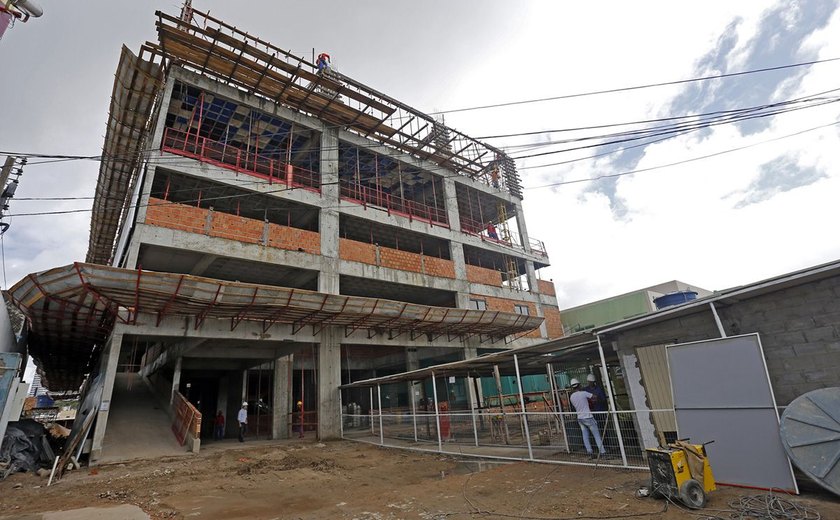 Governo de Alagoas projeta entregar Hospital da Mulher até junho de 2018