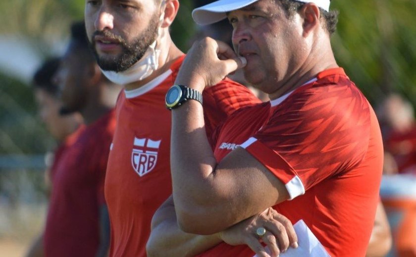 Perseguido pelos times do Z4, CRB precisa vencer o Avaí