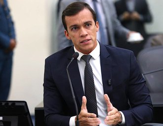 Deputado cobra reforço na segurança após aumento de furtos de veículos em Maceió