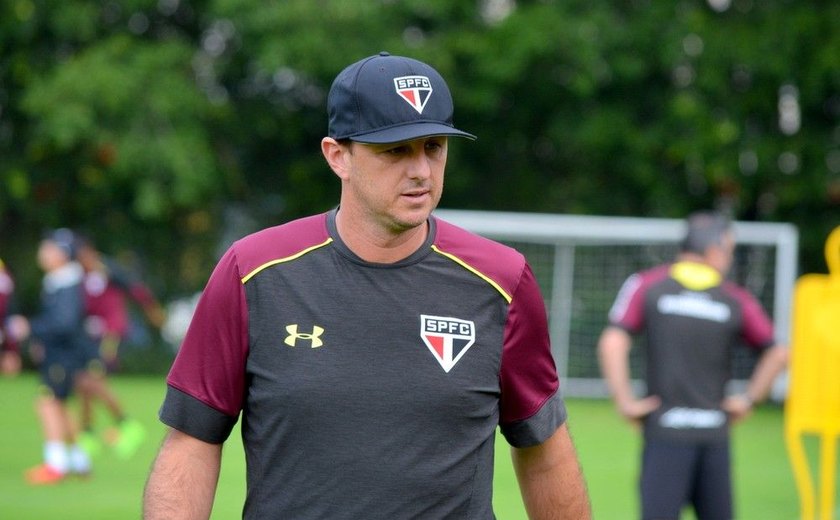 Rogério Ceni perde três jogadores por lesão; veja escalação provável do SP