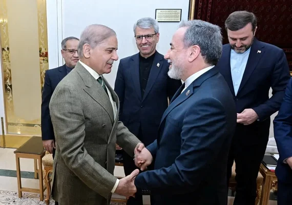 Governo iraniano apresenta condições para fim da guerra e recusa negociar com EUA