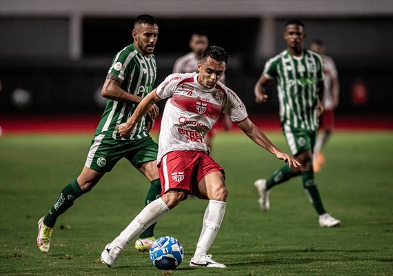 CRB encara Mirassol no Estádio Rei Pelé