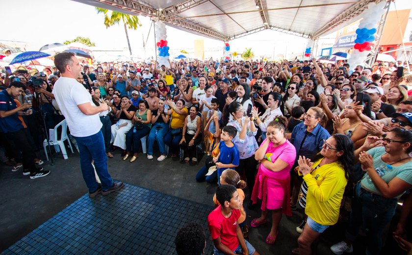 Olivença: governador inaugura pavimentação de vias urbanas e anuncia novo acesso à Fazenda Nova