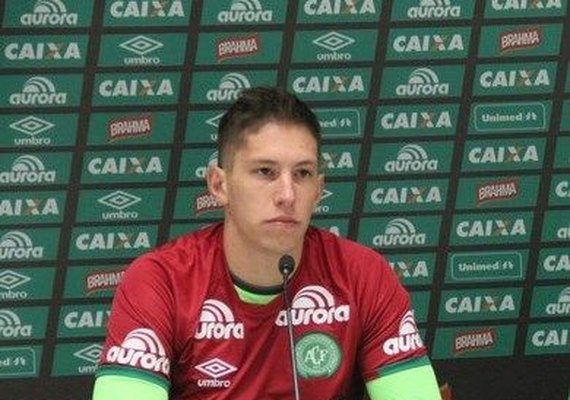 Goleiro da Chapecoense, Jackson Follmann tem perna amputada após acidente