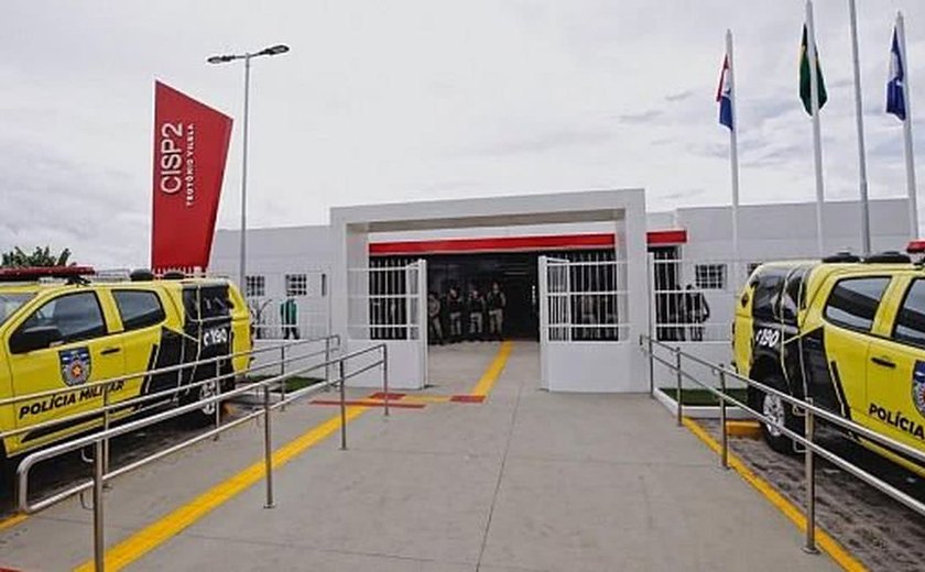 Três homens com mandados de prisão em aberto são presos em Pão de Açúcar