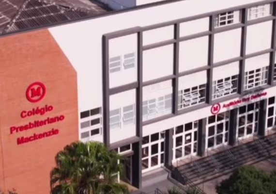 Estudante bolsista é internada após sofrer ataques racistas em escola privada