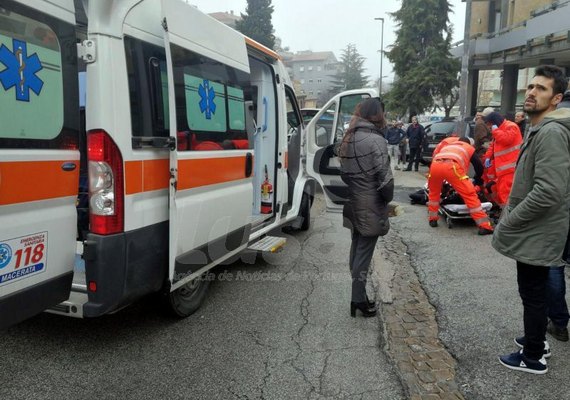 Homem é detido após atirar e ferir seis estrangeiros na Itália