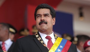 Opositores ao governo de Nicolás Maduro deixam a prisão após mais de um ano