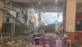 Vídeo: parte do teto cai em shopping de Osasco e local é interditado