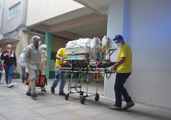 Governo de Alagoas assegura transferência de bebê cardiopata para realizar cirurgia no Incor (SP)